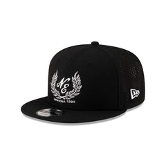 New Era Cap Laurel Wreath Black 9FIFTY Snapback Hat