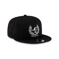 New Era Cap Laurel Wreath Black 9FIFTY Snapback Hat