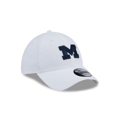 Michigan Wolverines Chrome 39THIRTY Stretch Fit Hat