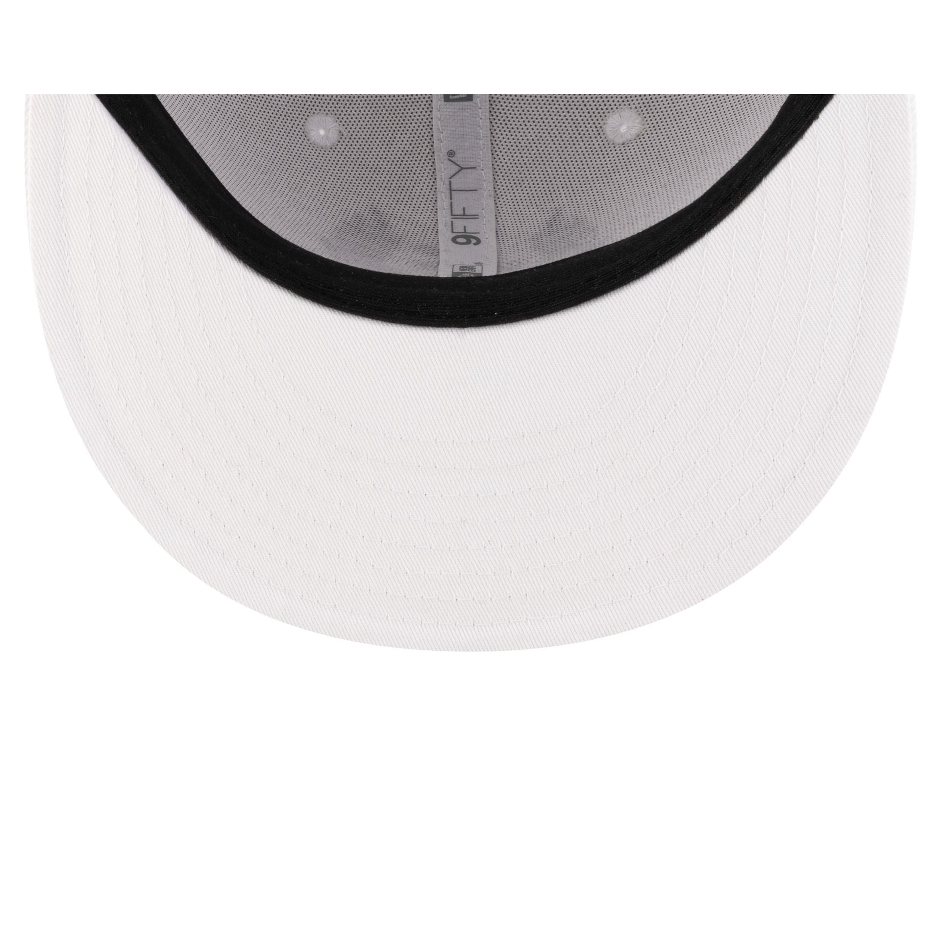 New Era Cap Laurel Wreath White 9FIFTY Snapback Hat