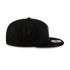 New Era Cap Laurel Wreath Black 9FIFTY Snapback Hat