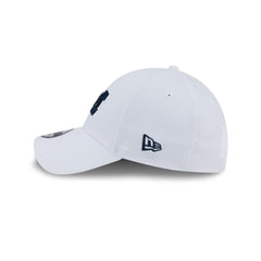 Michigan Wolverines Chrome 39THIRTY Stretch Fit Hat