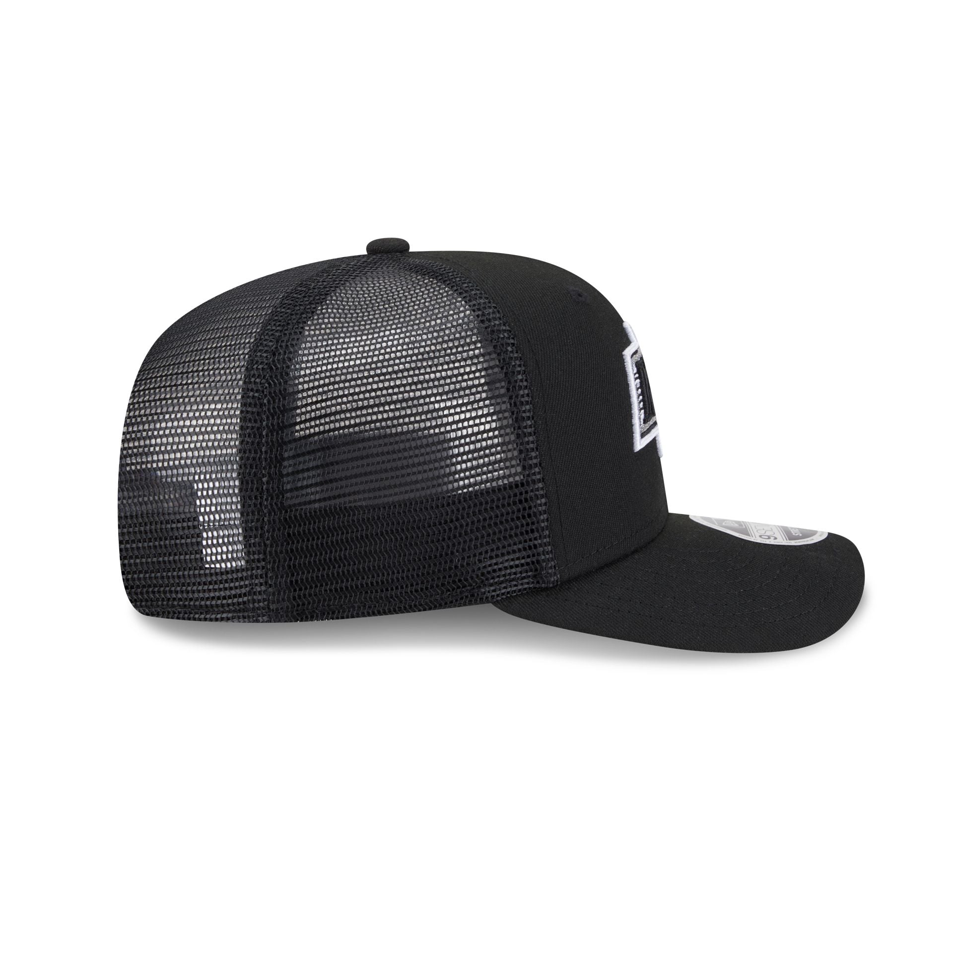 Los Angeles Kings Simple 9SEVENTY Trucker Hat