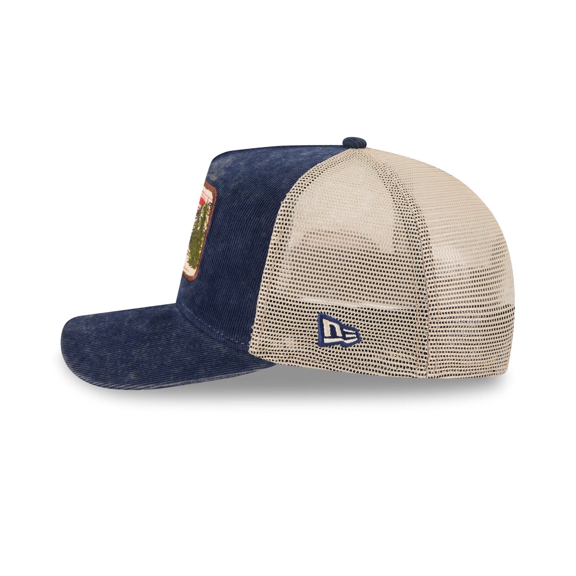 Montreal Canadiens Vintage Landscape 9FIFTY A-Frame Trucker Hat