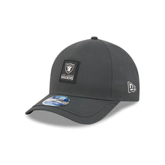 Las Vegas Raiders 2025 Sideline Cold Weather Steel Clouds 9FORTY M-Crown Snapback Hat