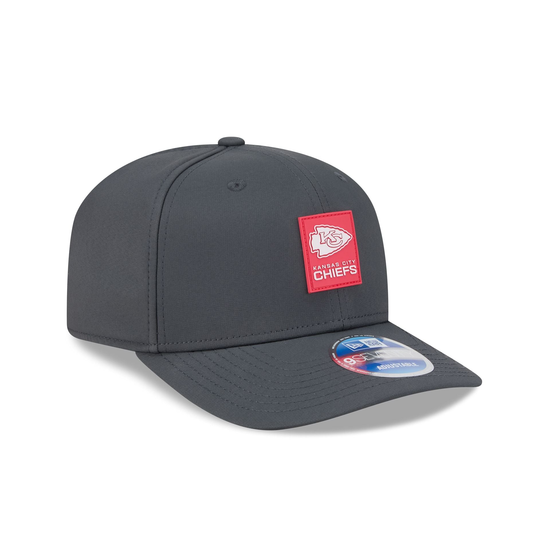 Kansas City Chiefs 2025 Sideline Cold Weather Steel Clouds 9SEVENTY Stretch-Snap Hat