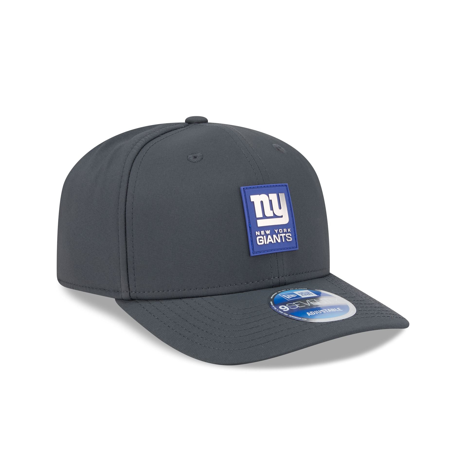 New York Giants 2025 Sideline Cold Weather Steel Clouds 9SEVENTY Stretch-Snap Hat