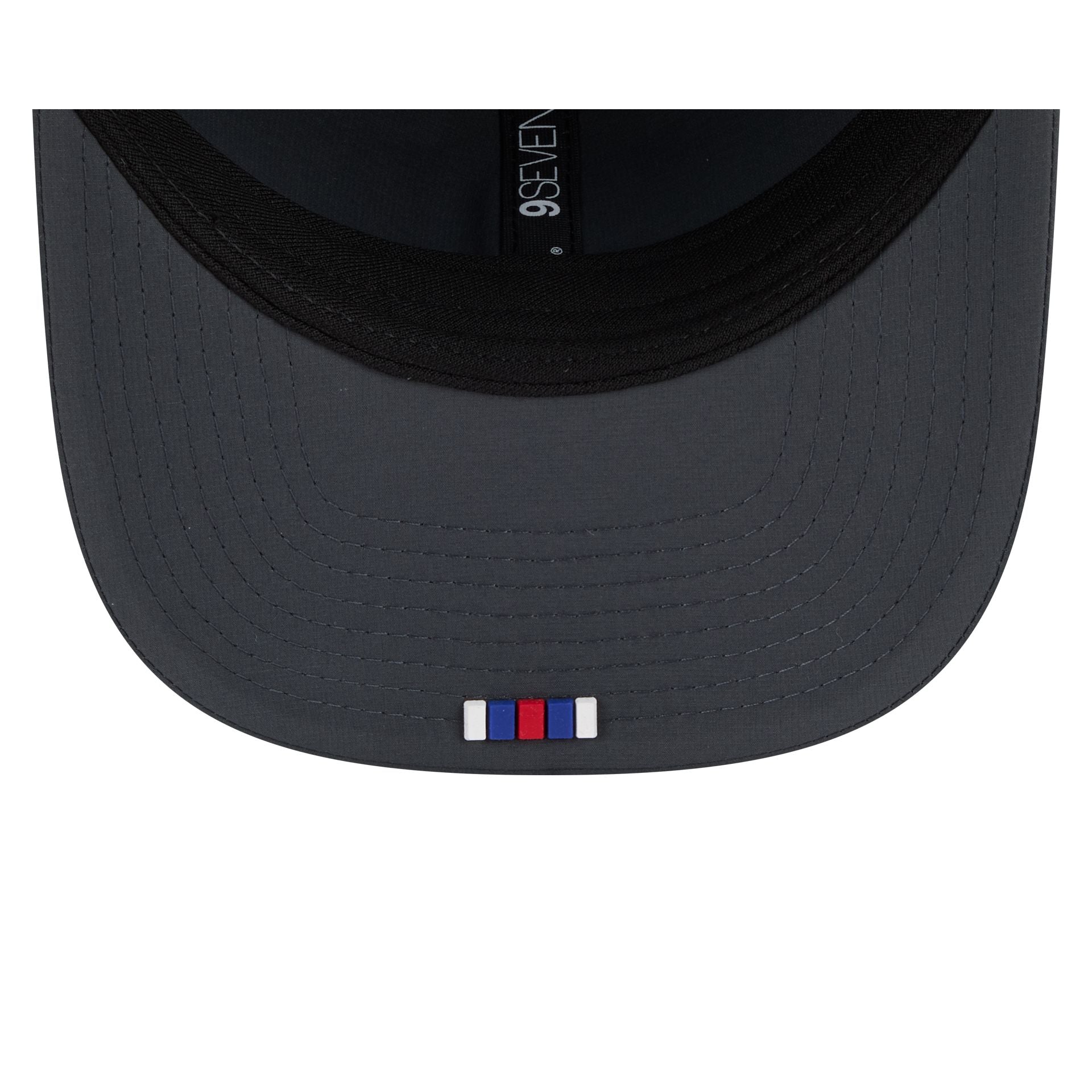 New York Giants 2025 Sideline Cold Weather Steel Clouds 9SEVENTY Stretch-Snap Hat