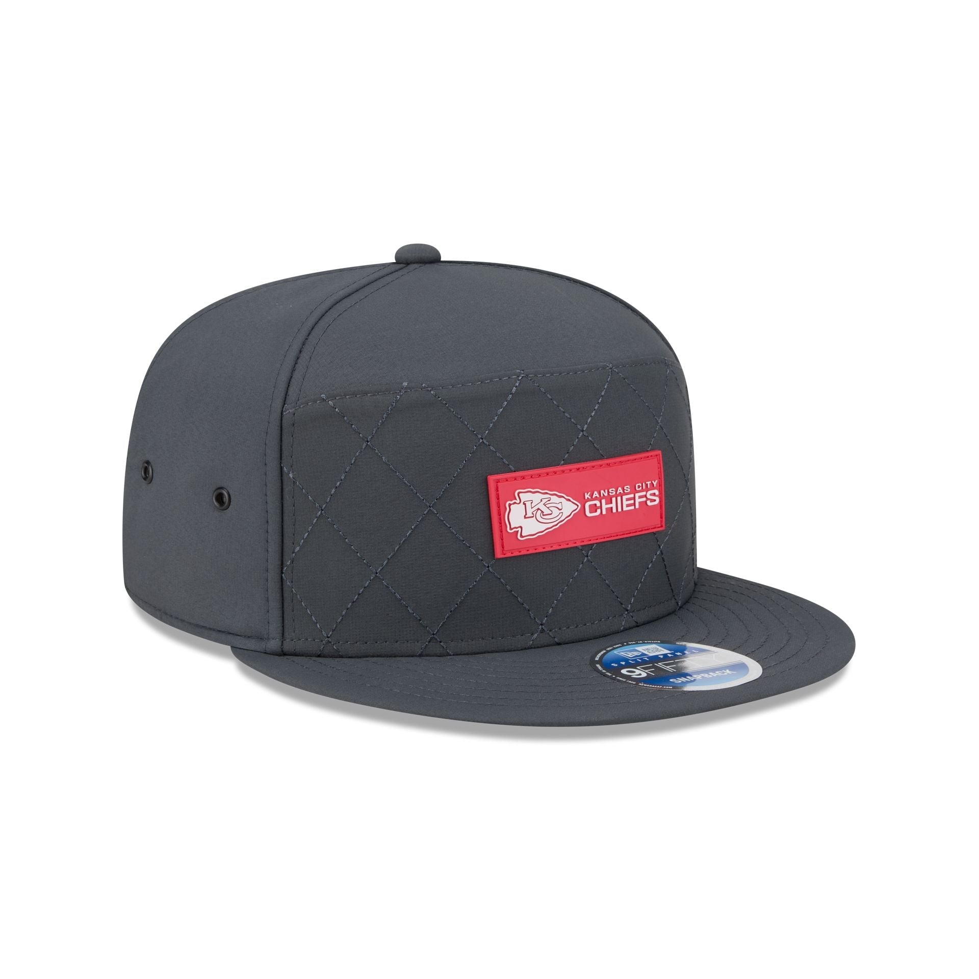 Kansas City Chiefs 2025 Sideline Cold Weather Steel Clouds Split Panel 9FIFTY Snapback Hat