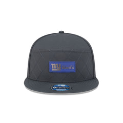New York Giants 2025 Sideline Cold Weather Steel Clouds Split Panel 9FIFTY Snapback Hat