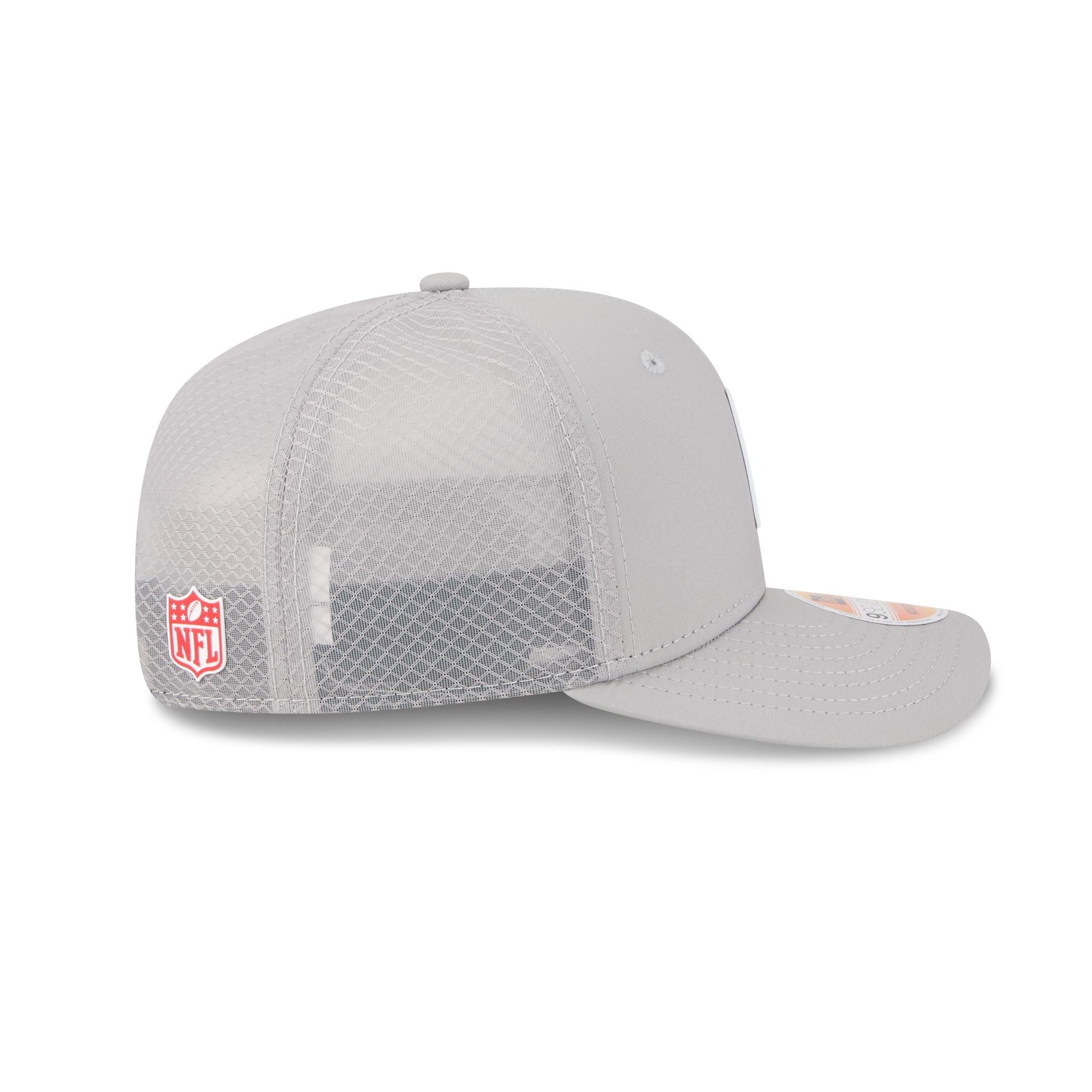Kansas City Chiefs 2025 Sideline Hot Weather Gray 9SEVENTY Trucker Hat