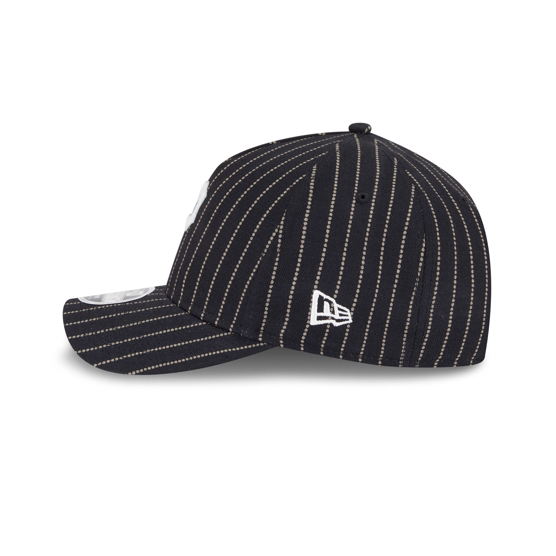 Pittsburgh Pirates Dotted Pinstripe 9FORTY M-Crown A-Frame Adjustable Hat