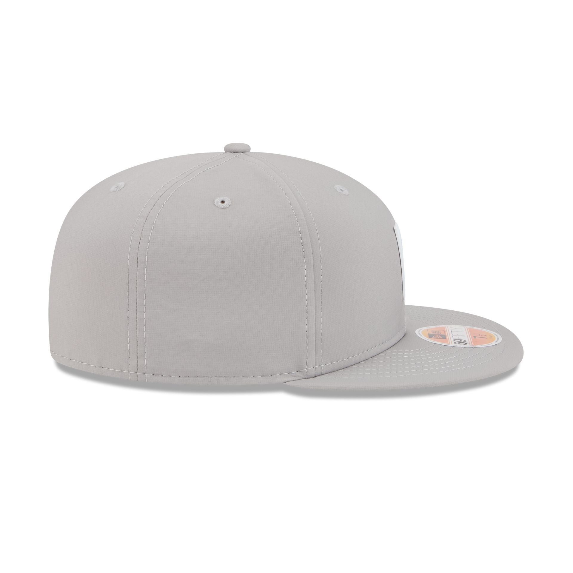 Minnesota Vikings 2025 Sideline Hot Weather Gray 59FIFTY Fitted Hat