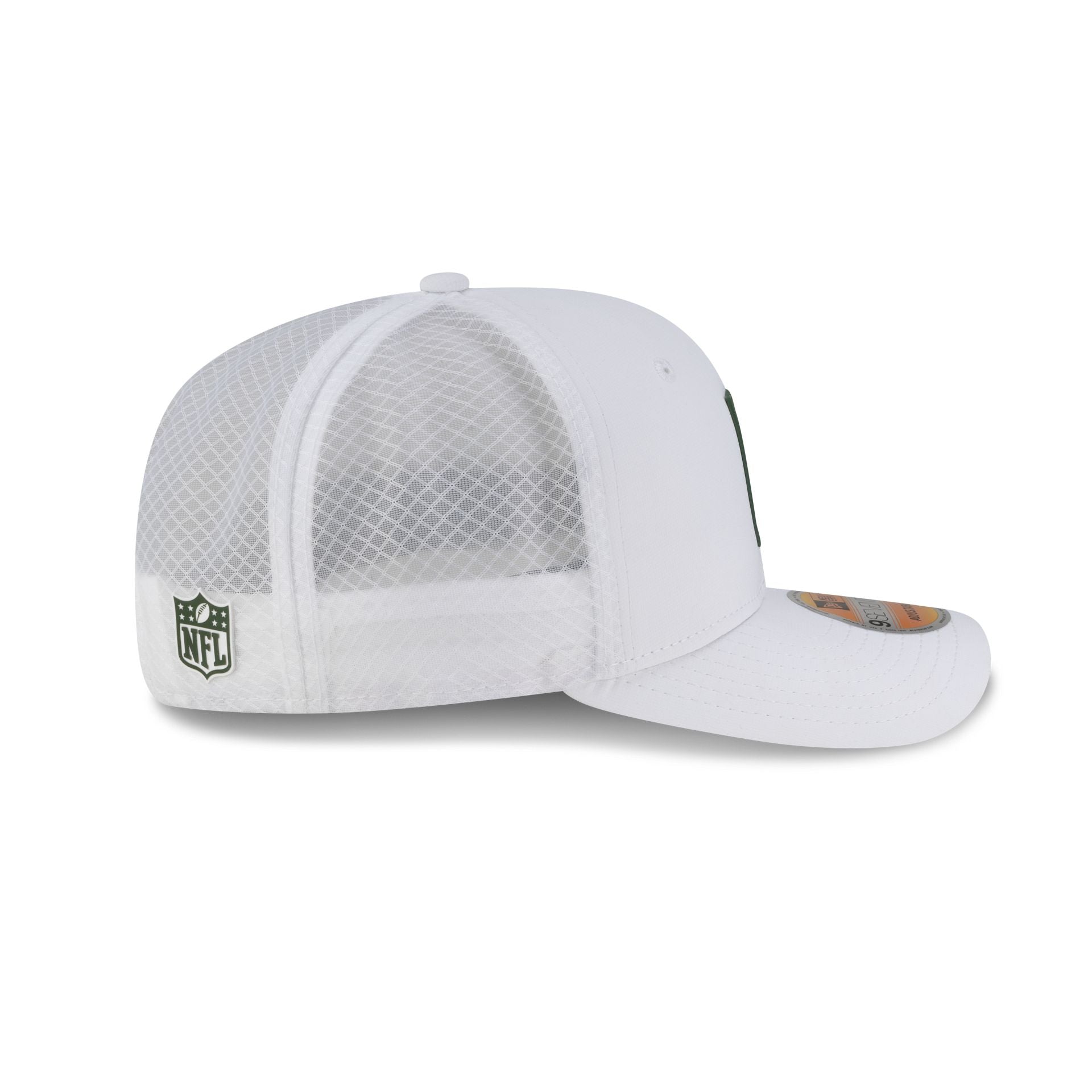 Green Bay Packers 2025 Sideline Hot Weather White 9SEVENTY Trucker Hat