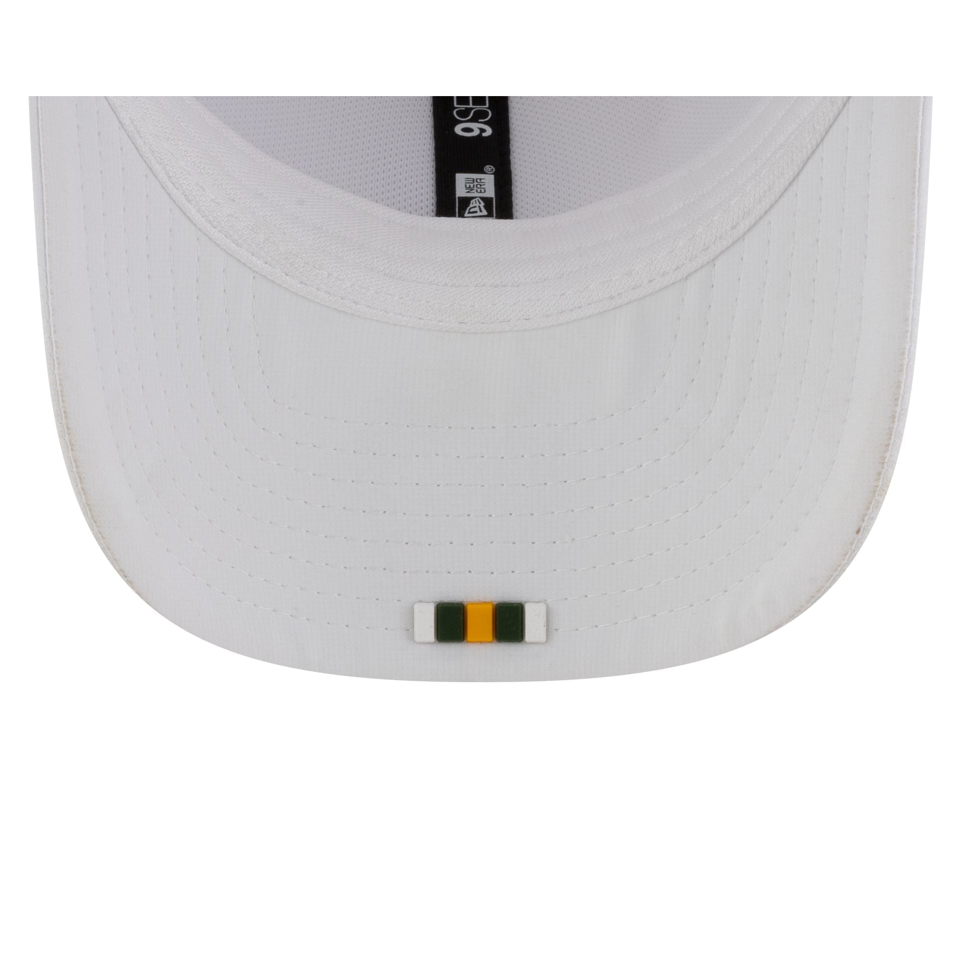 Green Bay Packers 2025 Sideline Hot Weather White 9SEVENTY Trucker Hat