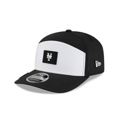 New York Mets 2026 Clubhouse Black & White Split Panel 9SEVENTY Stretch-Snap Hat