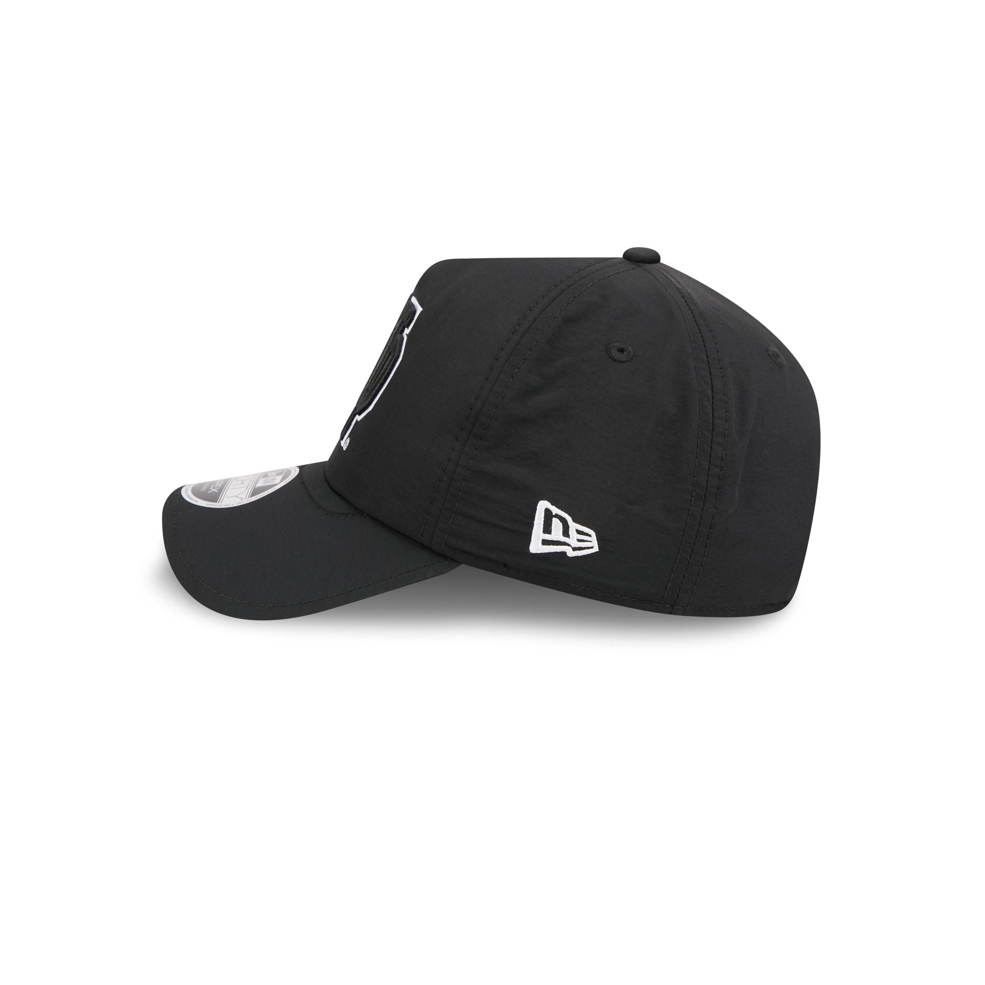 Notre Dame Fighting Irish Black 9FORTY APEX Snapback Hat