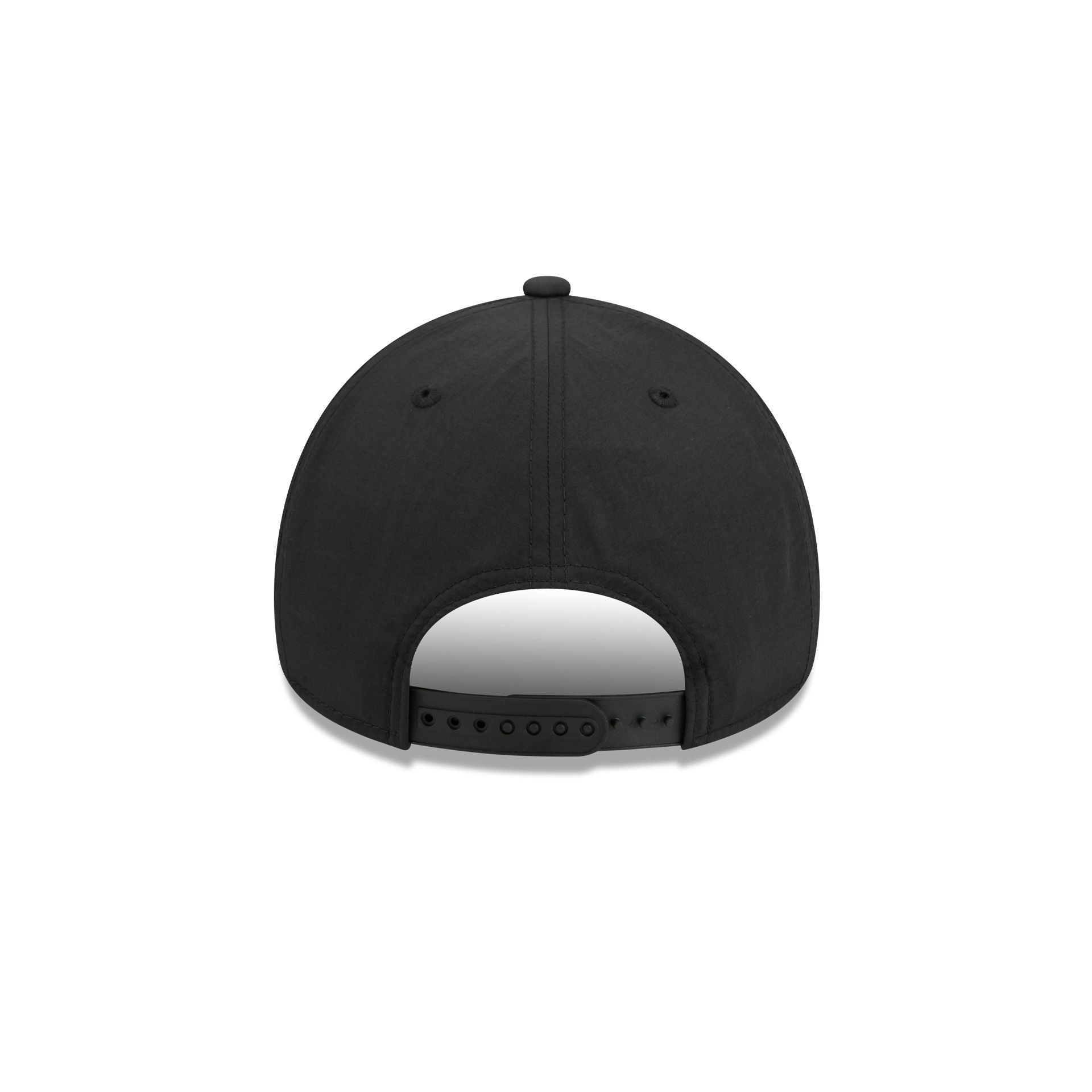 New York Knicks Black 9FORTY APEX Snapback Hat